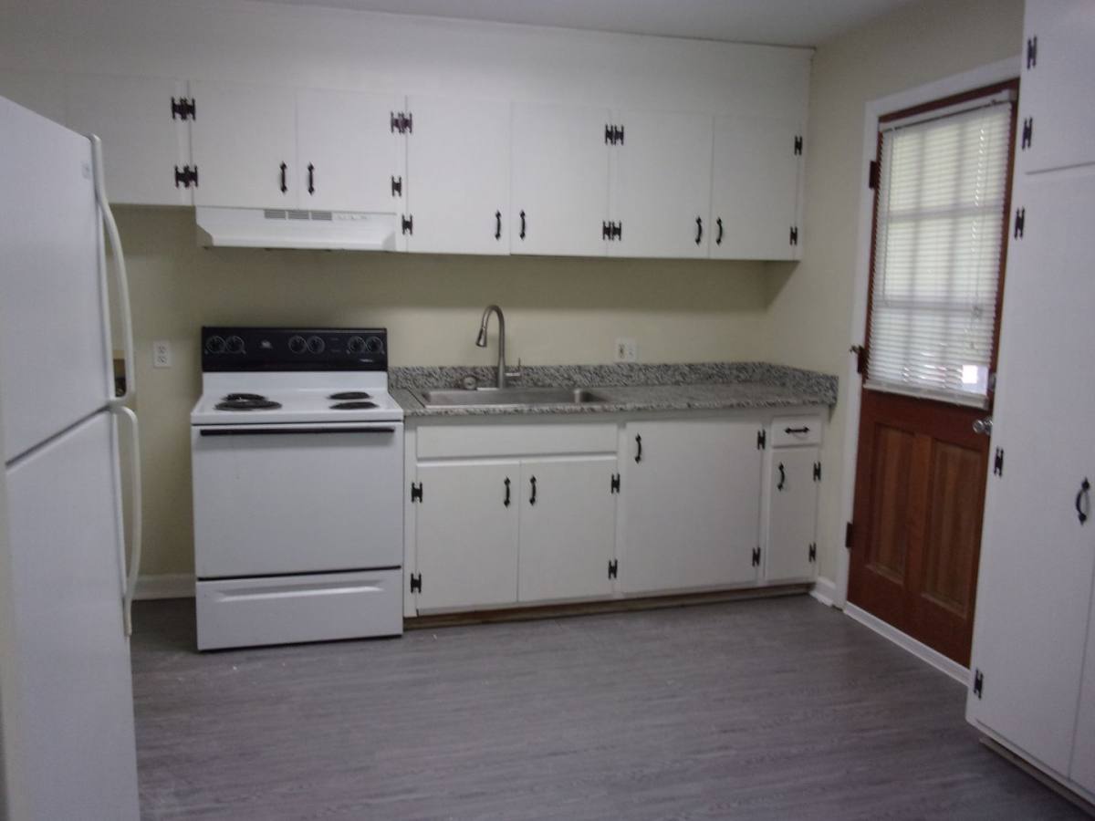 Apartment for rent at 409 Plantation Rd, Lancaster, SC 29720