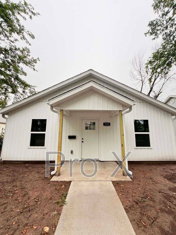 House for rent at 719 Murphy Blvd, Joplin, MO 64801