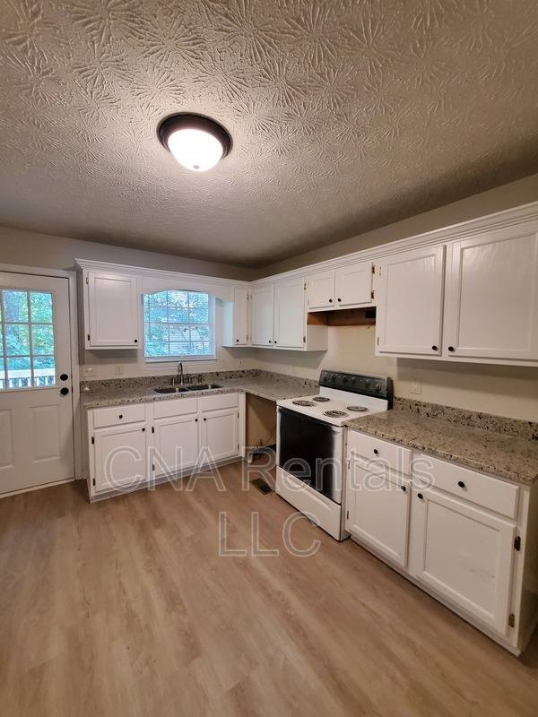 Apartment for rent at 215 Green Acre Lane #B, Cartersville, GA 30121