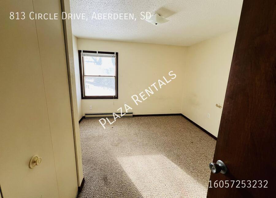 Apartment for rent at 9 E 10th Ave, Groton, SD 57445