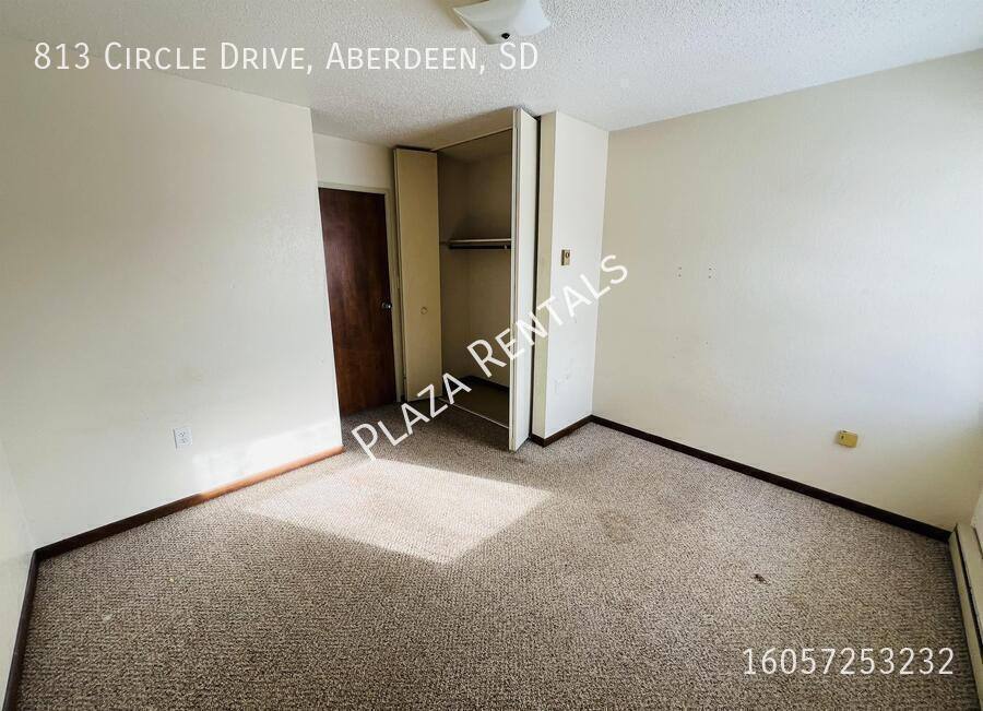 Apartment for rent at 9 E 10th Ave, Groton, SD 57445