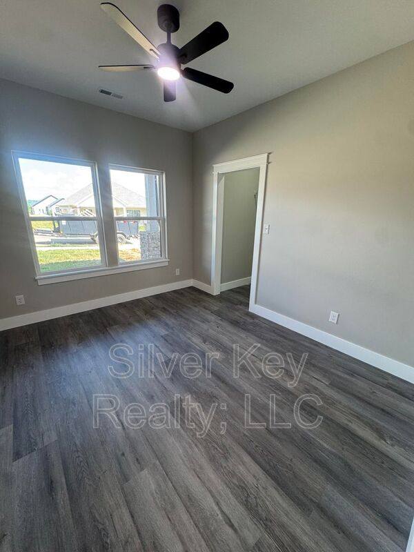 House for rent at 920 Stratford Ave, Sweetwater, TN 37874