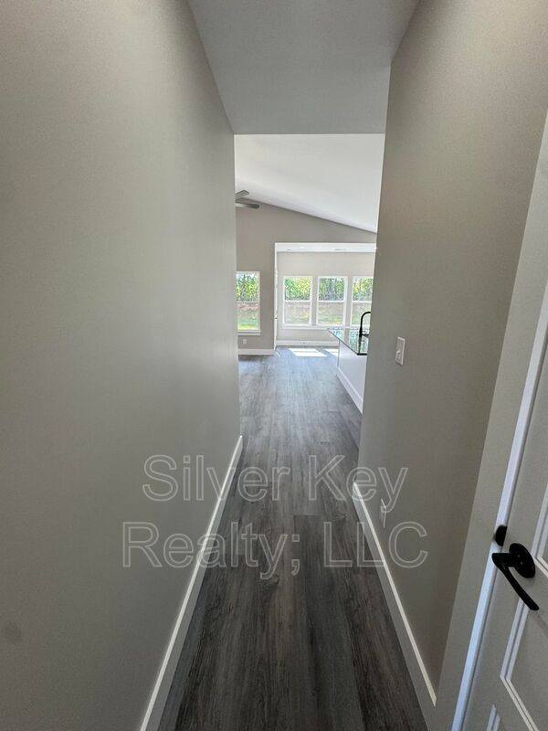 House for rent at 920 Stratford Ave, Sweetwater, TN 37874