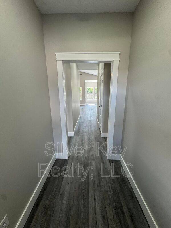 House for rent at 920 Stratford Ave, Sweetwater, TN 37874