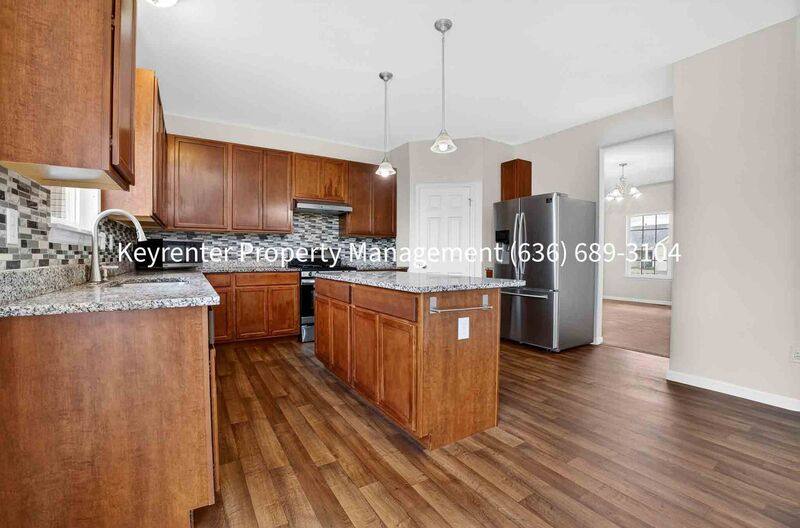 House for rent at 229 Charlestowne Place Dr, Saint Charles, MO 63301