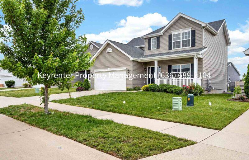 House for rent at 229 Charlestowne Place Dr, Saint Charles, MO 63301