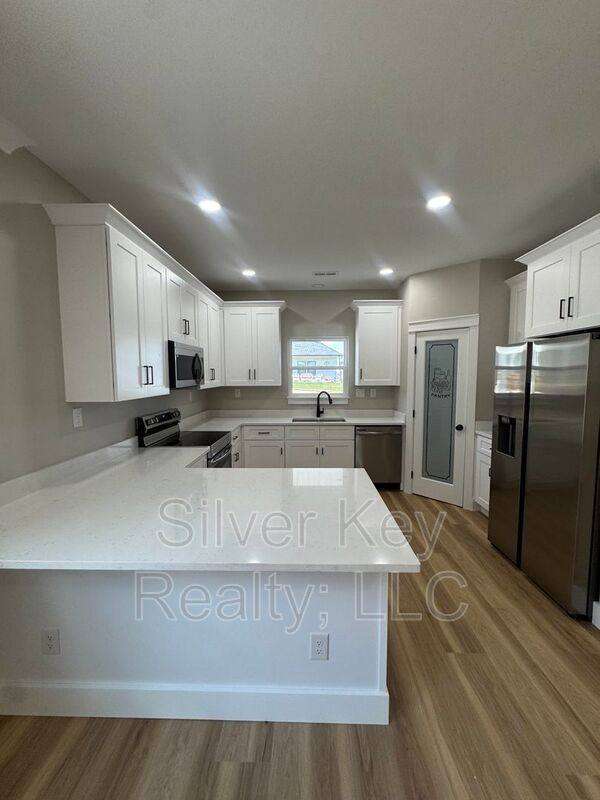 House for rent at 924 Stratford Ave, Sweetwater, TN 37874