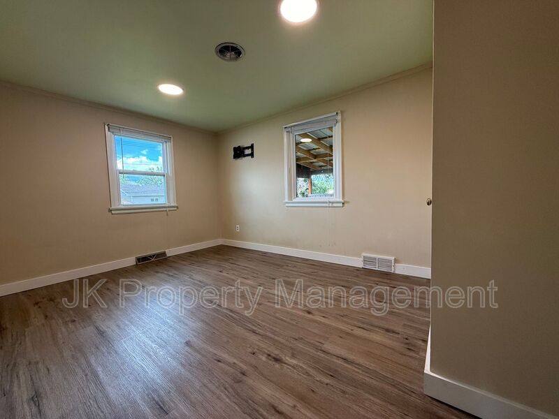 House for rent at 3005 7th Ave N, Great Falls, MT 59401