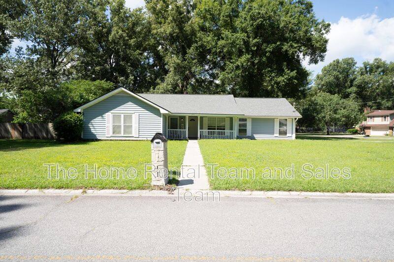 House for rent at 251 Boyd Dr, Richmond Hill, GA 31324
