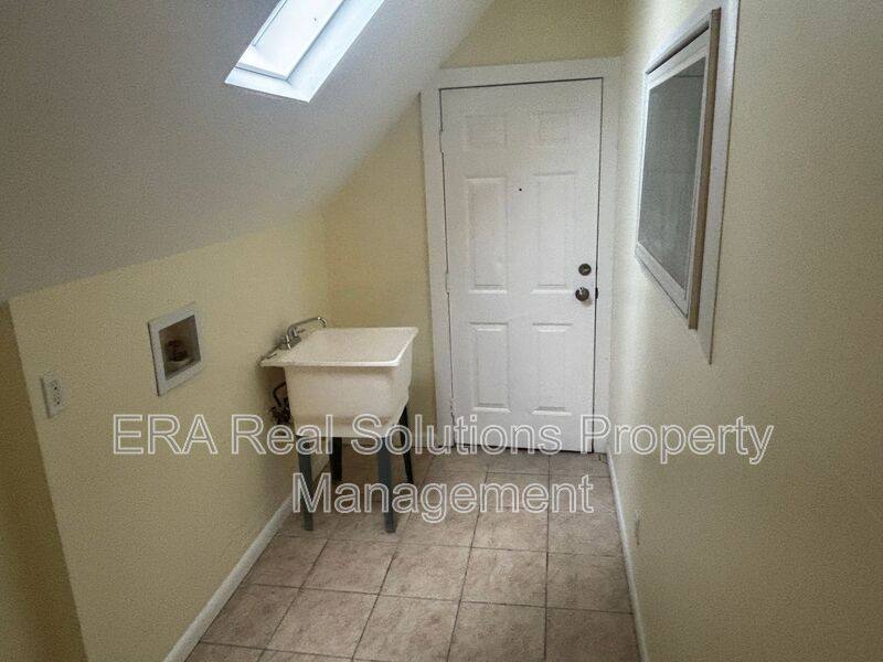 Apartment for rent at 1978 W 93rd St, Cleveland, OH 44102