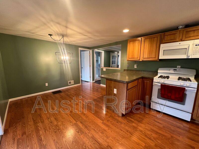 House for rent at 13166 E Lane, Saint Louis, MO 63128