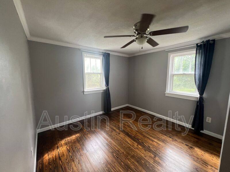 House for rent at 13166 E Lane, Saint Louis, MO 63128