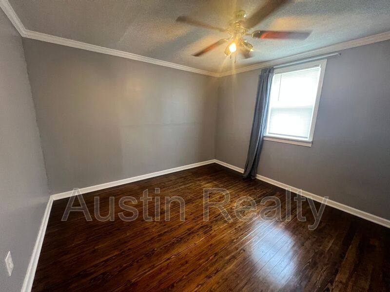 House for rent at 13166 E Lane, Saint Louis, MO 63128