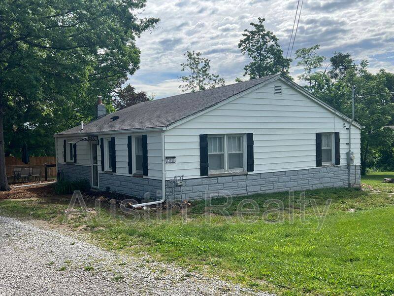 House for rent at 13166 E Lane, Saint Louis, MO 63128