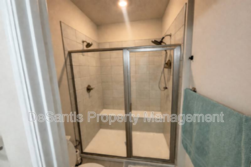 Townhouse for rent at 116 Crab Apple Way, Coraopolis, PA 15108