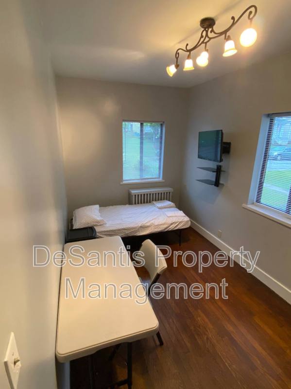 House for rent at 417 Kismet St, Carnegie, PA 15106