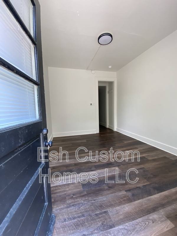 Apartment for rent at 519 1 2 S Prince St, Lancaster, PA 17603