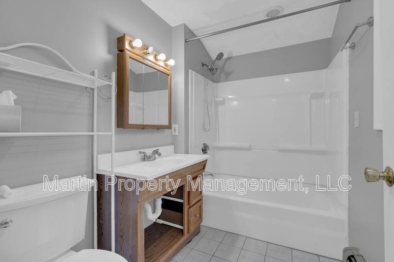 House for rent at 102 Orange St, Reading, MA 01867