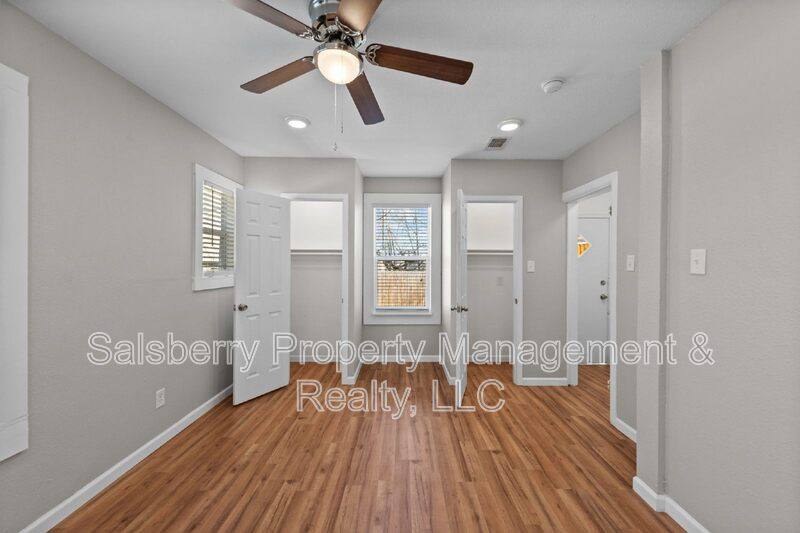 House for rent at 3772 W 6th St, Fort Worth, TX 76107