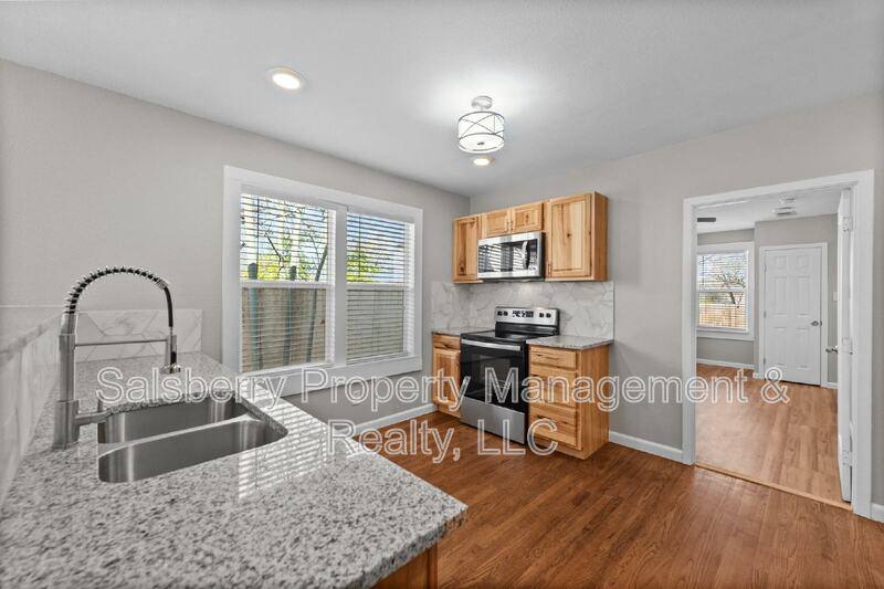 House for rent at 3772 W 6th St, Fort Worth, TX 76107