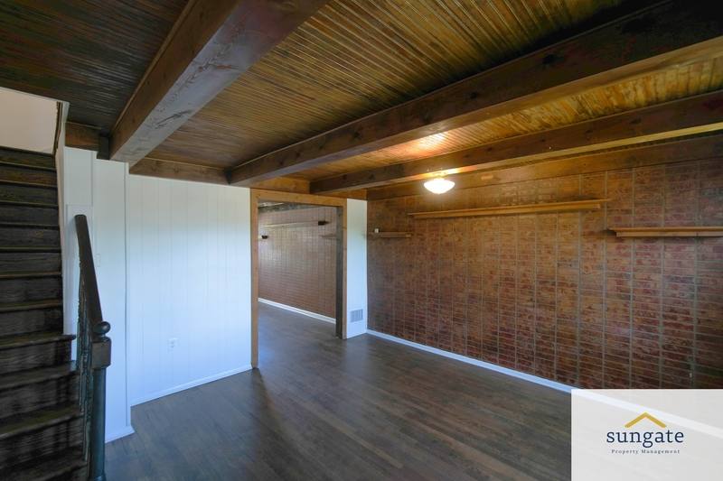 Townhouse for rent at 217 W Edgevale Rd, Pasadena, MD 21122