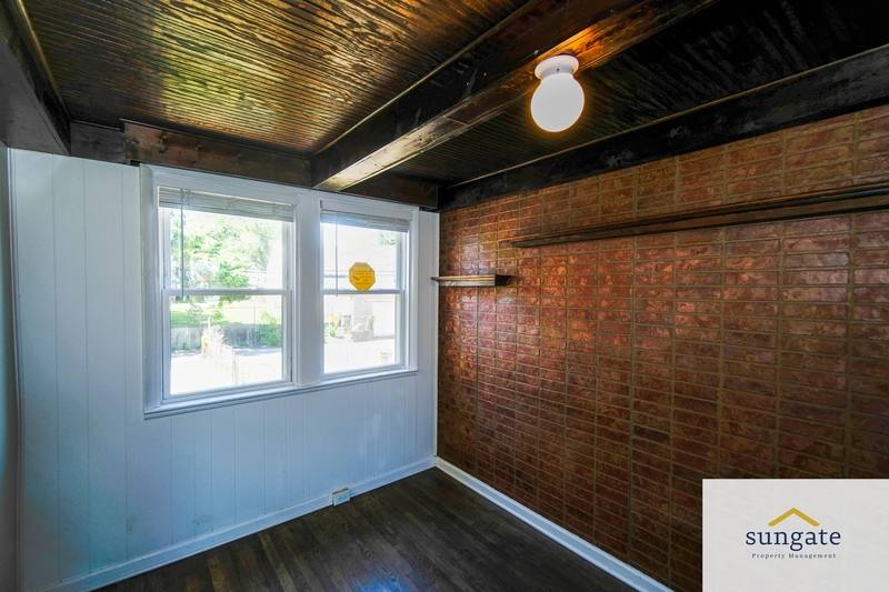Townhouse for rent at 217 W Edgevale Rd, Pasadena, MD 21122