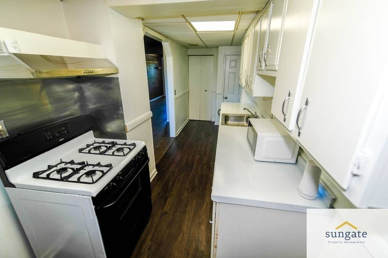 Townhouse for rent at 217 W Edgevale Rd, Pasadena, MD 21122
