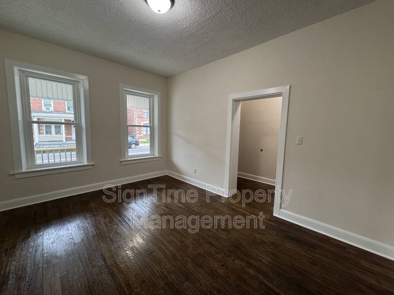 House for rent at 836 W Washington St, Hagerstown, MD 21740