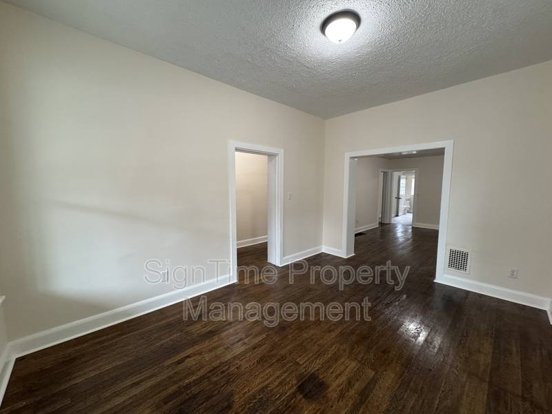 House for rent at 836 W Washington St, Hagerstown, MD 21740