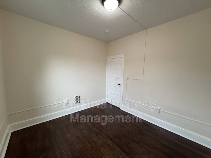 House for rent at 836 W Washington St, Hagerstown, MD 21740