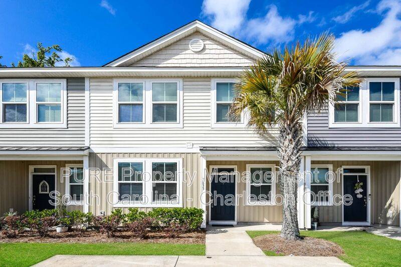 House for rent at 7833 Montview Rd, North Charleston, SC 29418