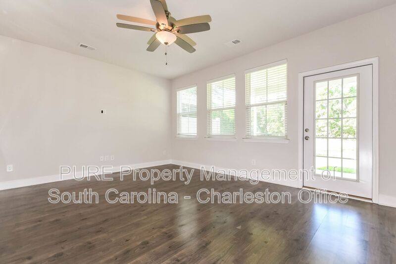 House for rent at 7833 Montview Rd, North Charleston, SC 29418