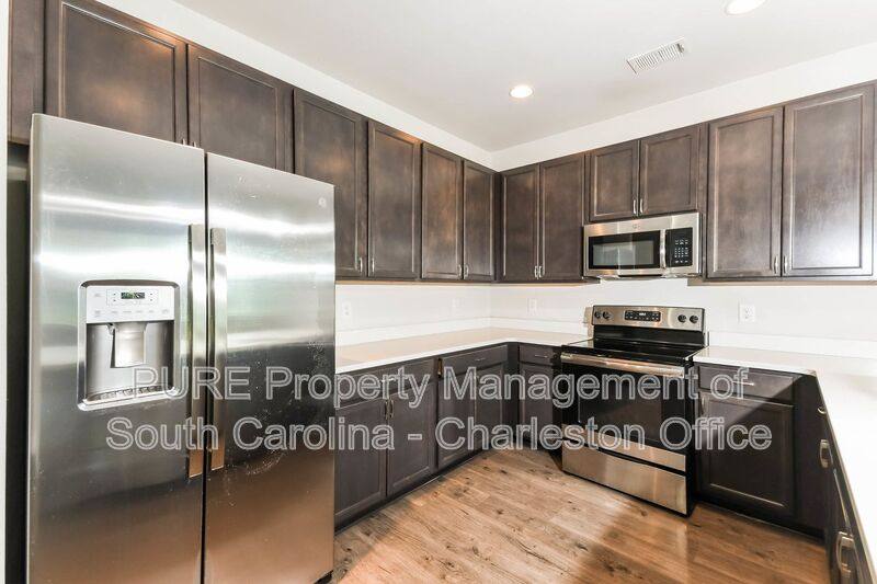 House for rent at 7833 Montview Rd, North Charleston, SC 29418