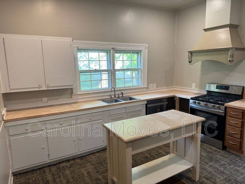 House for rent at 200 Pelham St, Greer, SC 29651