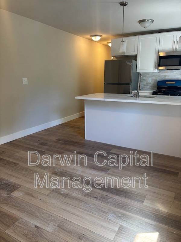Apartment for rent at 166 E Ave, Pitman, NJ 08071