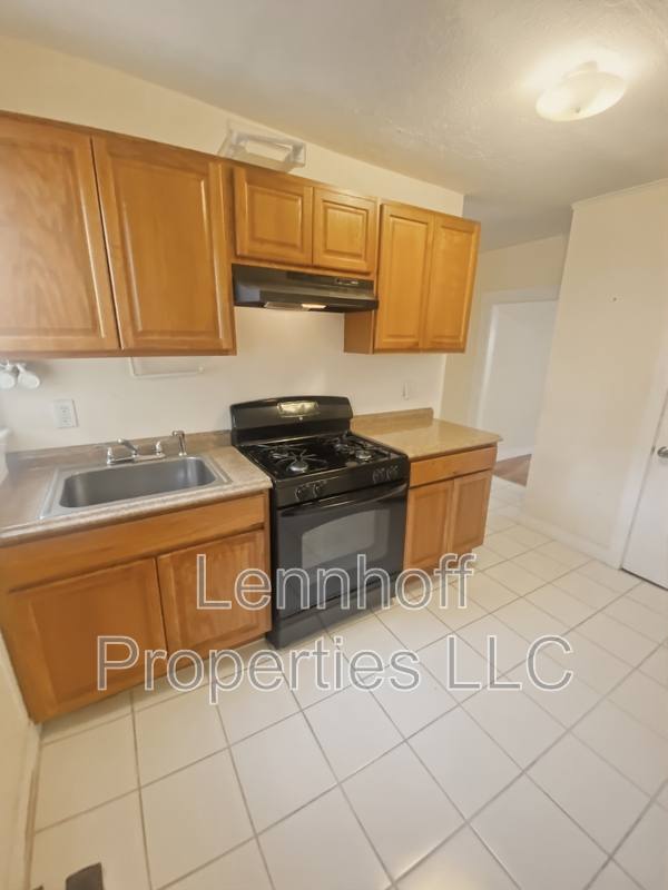 Apartment for rent at 25 Hilton St #2, Framingham, MA 01702