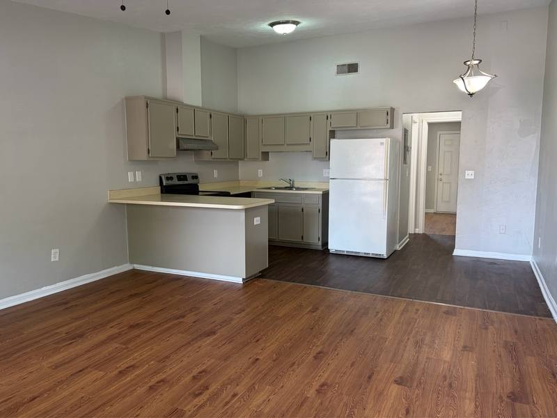 House for rent at 214 White Dr #F-1, Tallahassee, FL 32303