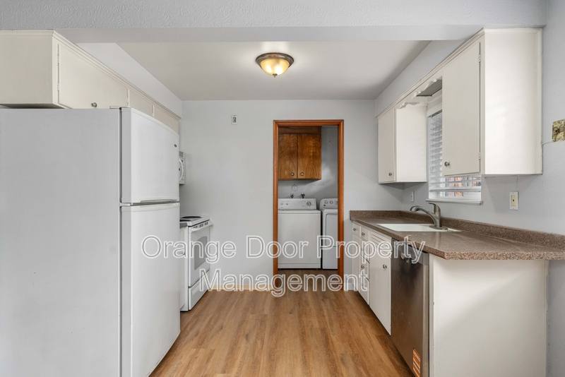 Apartment for rent at 712 127th St S #1, Tacoma, WA 98444