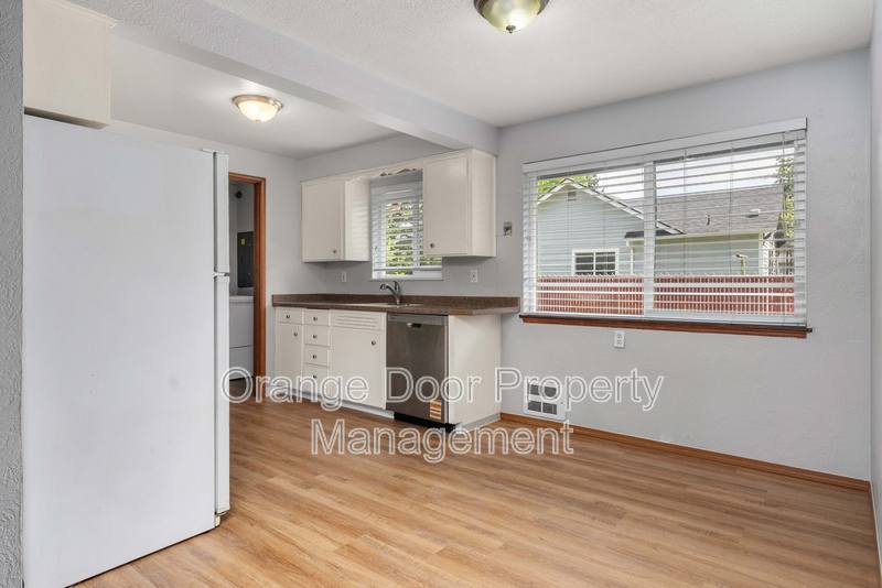 Apartment for rent at 712 127th St S #1, Tacoma, WA 98444