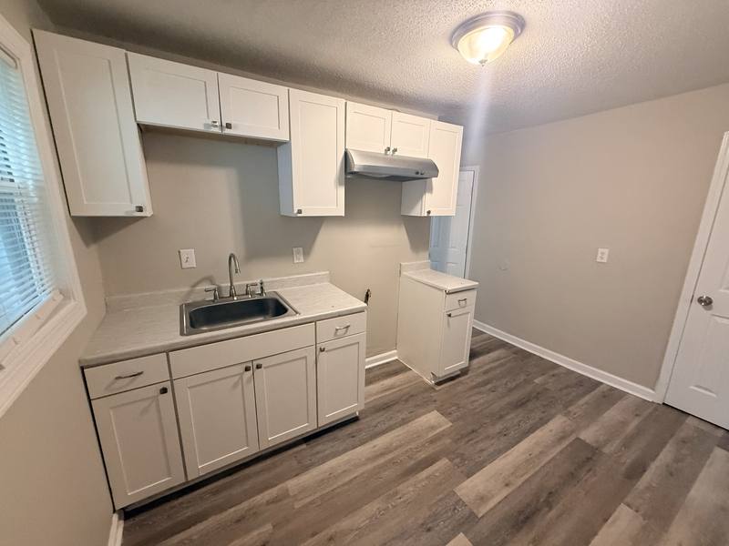 Apartment for rent at 3042 McAdoo Ave #1, Memphis, TN 38112