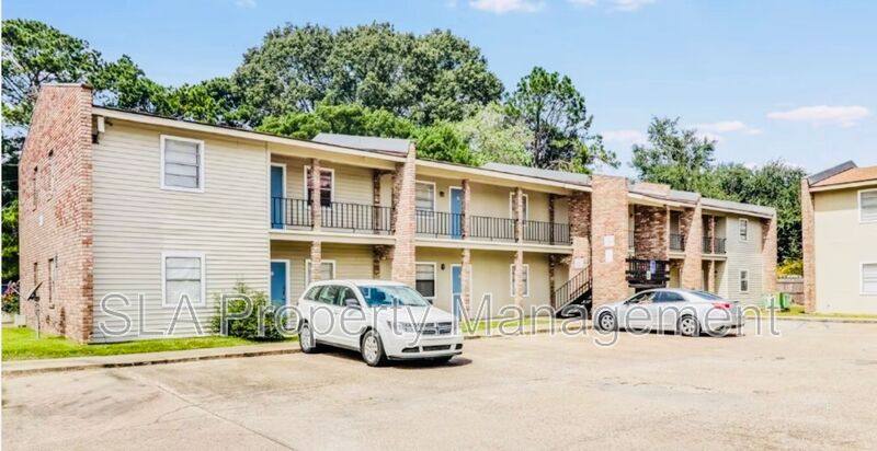 Apartment for rent at 815 Martin Luther King Junior Dr #4, Lafayette, LA 70501