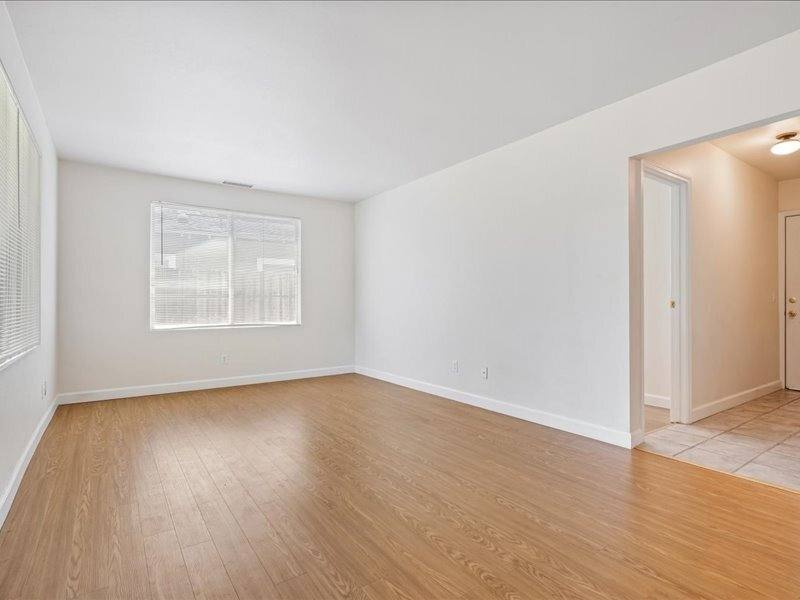 House for rent at 99 First St, Healdsburg, CA 95448
