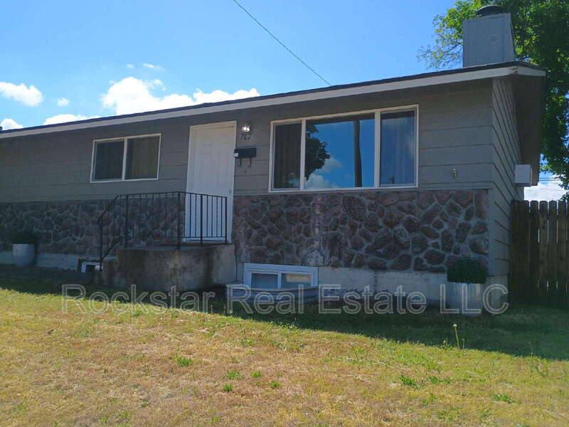 House for rent at 702 E Bridgeport Ave, Spokane, WA 99207