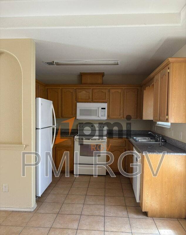 Apartment for rent at 1901 W Western Dr #2, Edinburg, TX 78539