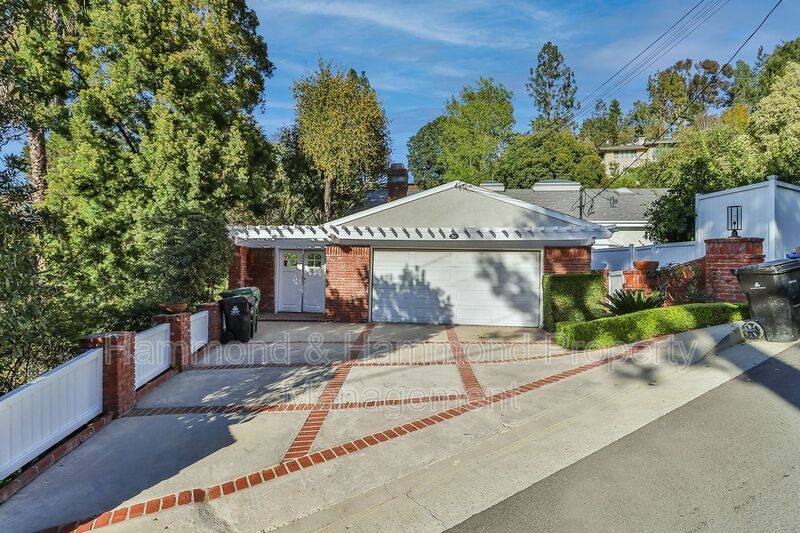 House for rent at 3373 Coy Dr, Sherman Oaks, CA 91423