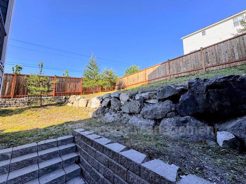 Townhouse for rent at 10001 Kings Landing Ave NW, Bremerton, WA 98311