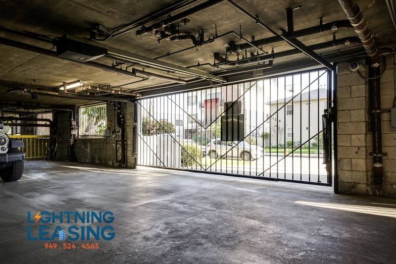 Apartment for rent at 11225 Morrison St #118, North Hollywood, CA 91601