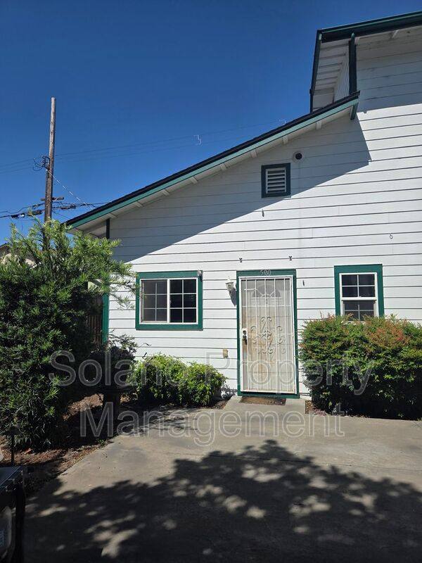 Apartment for rent at 500 Elizabeth St #C, Vacaville, CA 95688