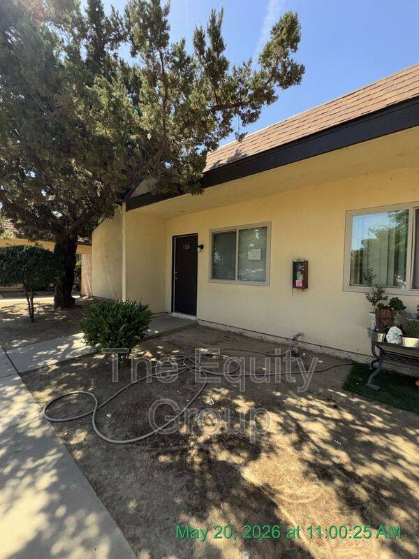 Apartment for rent at 1326 W Elowin Ave, Visalia, CA 93291