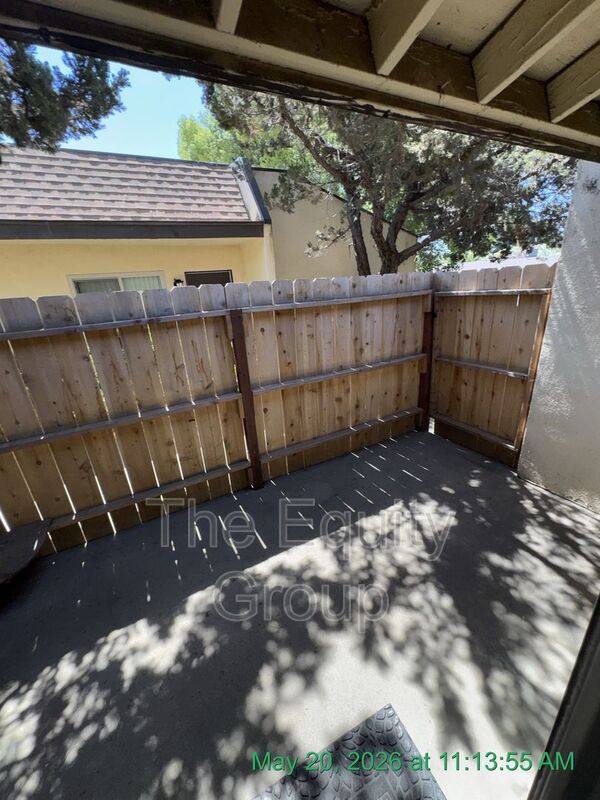 Apartment for rent at 1326 W Elowin Ave, Visalia, CA 93291